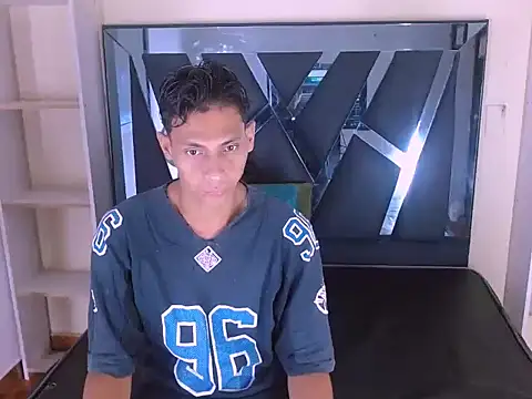 wiltom  online show from October 2025 12:24:01 PM