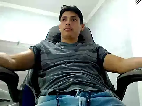 wiltom  online show from November 2025 03:27:02 AM