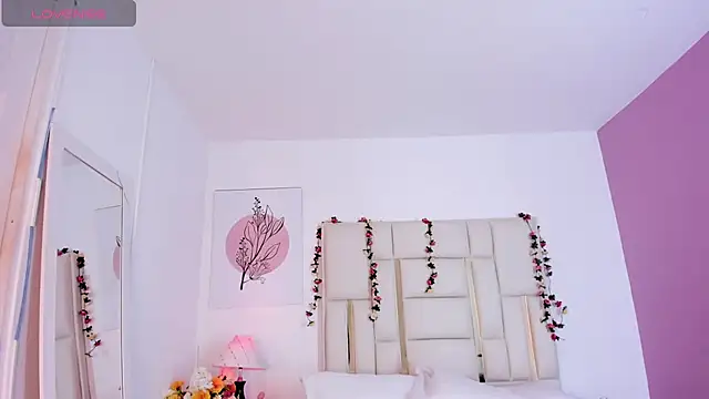 Snapshot of Maxxine_VX chatting on November 2025 07:29:01 PM Maxxine VX online show from November 2025 07:29:01 PM