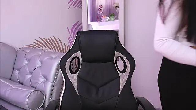 Isabelle Lane online show from March 2026 12:46:01 PM