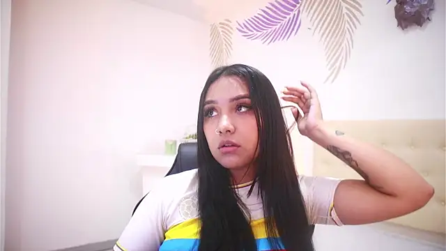 Isabelle Lane online show from December 2025 12:26:01 PM