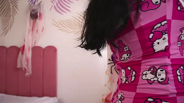 Isabelle Lane online show from October 2025 12:46:01 PM