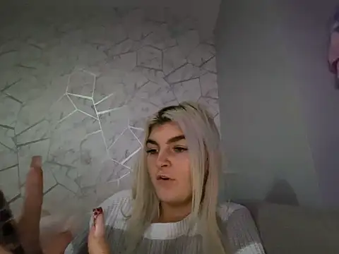 Snapshot of rosie-hipstergal chatting on November 2025 11:54:02 PM rosie-hipstergal online show from November 2025 11:54:02 PM