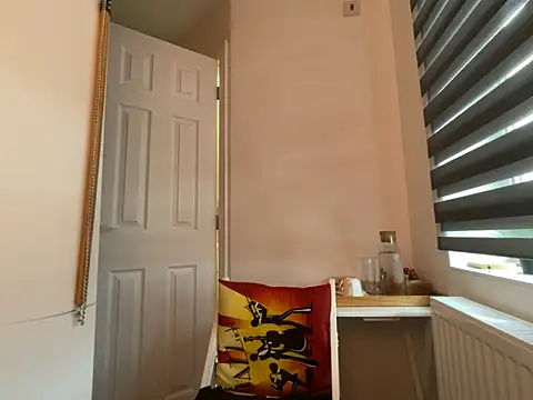 Snapshot of rosie-hipstergal chatting on February 2026 03:12:02 PM rosie-hipstergal online show from February 2026 03:12:02 PM