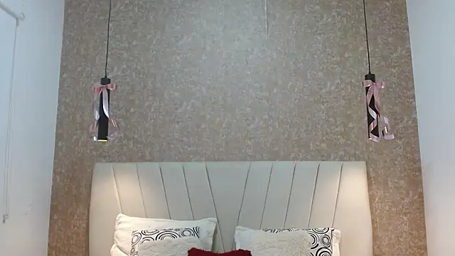 Snapshot of AliceSmity_ chatting on December 2025 08:04:02 PM AliceSmity online show from December 2025 08:04:02 PM