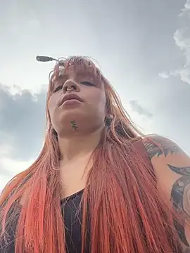 GiaStonne online show from December 2025 07:29:01 PM