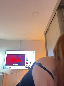 GiaStonne online show from January 2026 02:40:01 AM