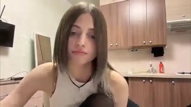 AidaGloshen online show from November 2025 06:08:01 PM