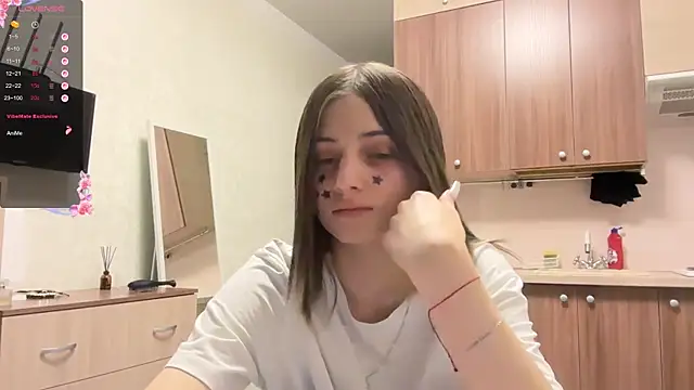 AidaGloshen online show from January 2026 03:04:01 PM