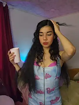 wetbyAlice online show from May 2026 08:05:01 PM