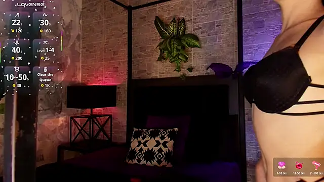 Natasha Dior online show from November 2025 12:49:02 PM