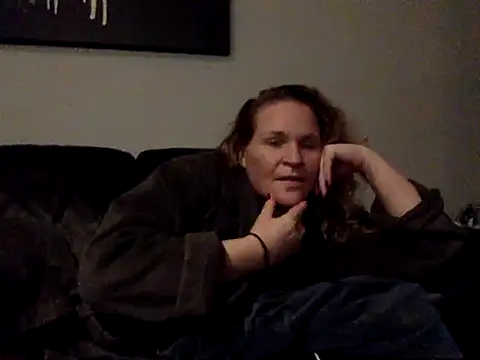 Dinslavnu online show from October 2025 06:18:01 PM