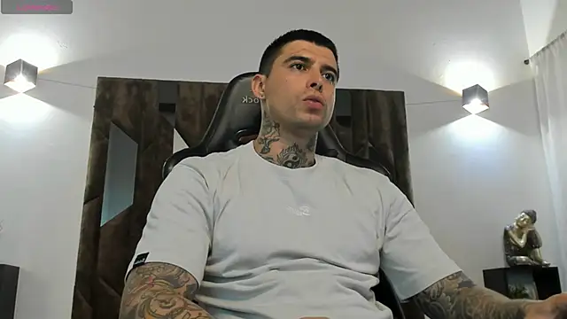 MATEO DILUCA online show from November 2025 08:12:01 PM