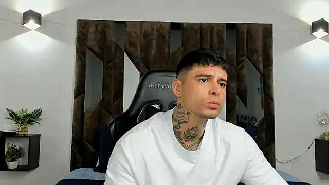 MATEO DILUCA online show from January 2026 09:10:02 PM