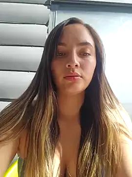 Snapshot of sophie-06 chatting on November 2025 07:52:02 PM sophie-06 online show from November 2025 07:52:02 PM