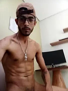 LeandroLima23Cm online show from November 2025 05:38:02 PM