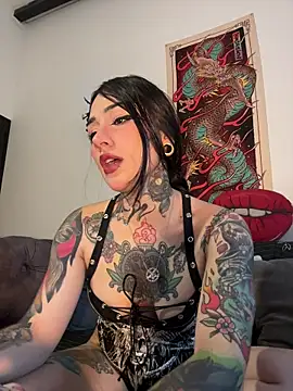 NinaHex online show from November 2025 02:31:02 PM