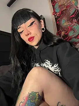 NinaHex online show from November 2025 01:33:02 PM