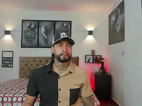 christopher palmerjs online show from December 2025 06:23:01 AM