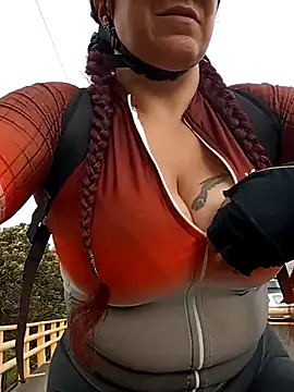 LAPOTRA 04 online show from October 2025 09:48:02 PM