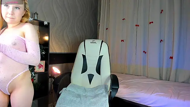 VivieSunn online show from February 2026 03:35:02 AM