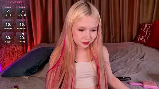 VivieSunn online show from April 2026 03:37:01 PM