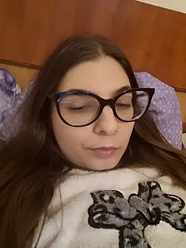 sweetbabygirlforyou online show from April 2026 01:52:02 PM