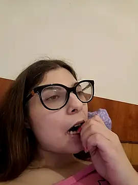 sweetbabygirlforyou online show from March 2026 10:17:01 PM