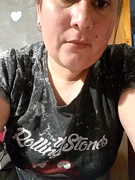 Clara Arg online show from November 2025 09:53:01 PM