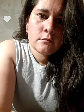 Clara Arg online show from November 2025 02:56:01 AM