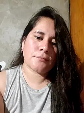 Clara Arg online show from December 2025 02:01:02 AM