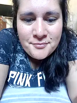 Clara Arg online show from November 2025 02:39:01 PM