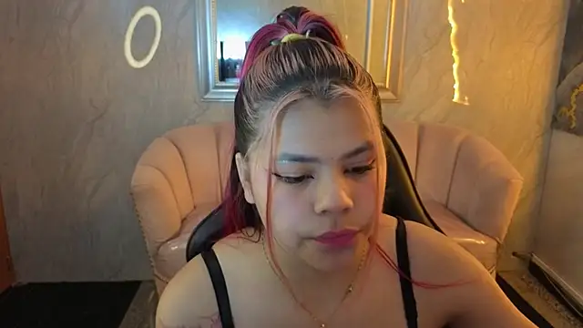 Little cherry b online show from November 2025 07:51:01 PM