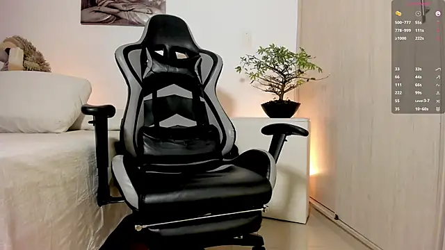 IamKael  online show from February 2026 10:41:02 PM