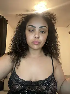 Snapshot of CaramelCarmenxox chatting on April 2026 09:49:01 PM CaramelCarmenxox online show from April 2026 09:49:01 PM
