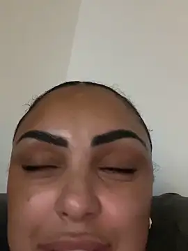 CaramelCarmenxox online show from October 2025 11:33:01 PM