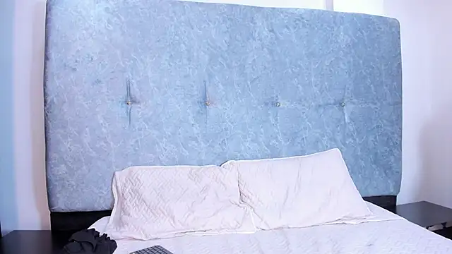 Snapshot of Catalina_Bonnet chatting on October 2025 03:38:01 AM Catalina Bonnet online show from October 2025 03:38:01 AM