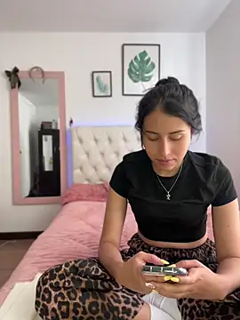 BIJOU SECRET online show from April 2026 06:58:02 PM