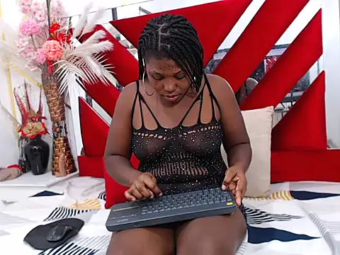 Snapshot of MarilinMowss chatting on October 2025 02:07:02 PM MarilinMowss online show from October 2025 02:07:02 PM