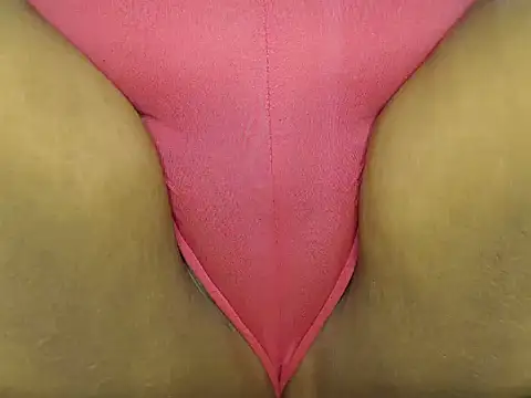 Litzy extremedarks online show from November 2025 06:30:01 PM