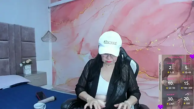 laliItaclark online show from March 2026 11:55:01 AM