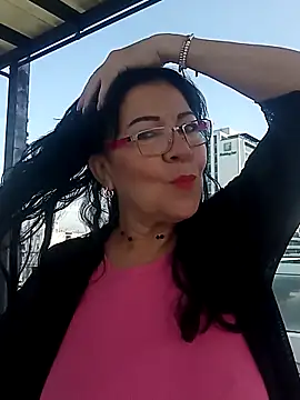 Snapshot of laliItaclark chatting on May 2026 12:19:01 PM laliItaclark online show from May 2026 12:19:01 PM