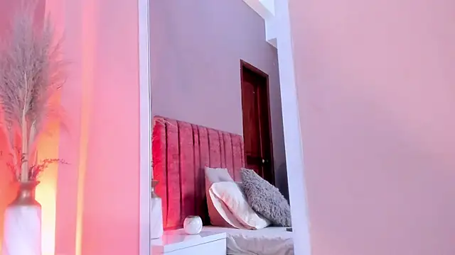 Snapshot of KeimyWilde chatting on February 2026 06:18:01 PM KeimyWilde online show from February 2026 06:18:01 PM