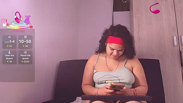 Kesha rosse  online show from April 2026 10:16:01 AM