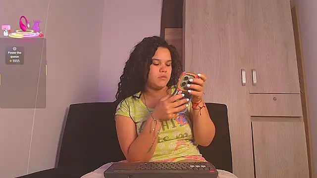 Snapshot of Kesha_rosse_ chatting on February 2026 05:18:01 AM Kesha rosse online show from February 2026 05:18:01 AM