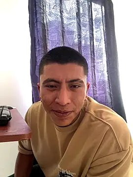 maruquint28 online show from November 2025 06:13:02 PM