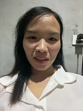 Snapshot of Yunzang chatting on November 2025 01:10:02 AM Yunzang online show from November 2025 01:10:02 AM