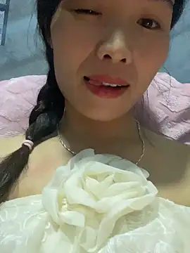 Snapshot of Yunzang chatting on November 2025 10:42:02 AM Yunzang online show from November 2025 10:42:02 AM