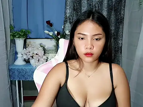 Mia Cally online show from November 2025 11:37:02 PM