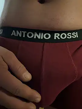 davi73d online show from December 2025 02:28:02 AM